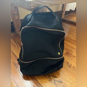 lululemon city adventurer backpack